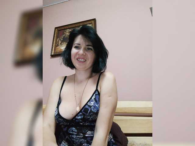Fotoğraflar AllaBoni Hi guys! WHO MAKE ME CUM???with me a pleasure to entertain) so requests to play me and you will not regrethi,I have a new toy let it protest it together