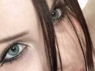 Erotik görüntülü sohbet AllexAww