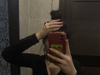 Erotik görüntülü sohbet Ally23