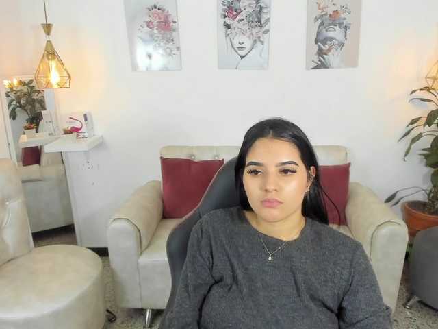 Fotoğraflar alondra-saenz Hi guys, I'm new here, follow me and make me cum with your tips!!♥♥♥ toys!800tkns