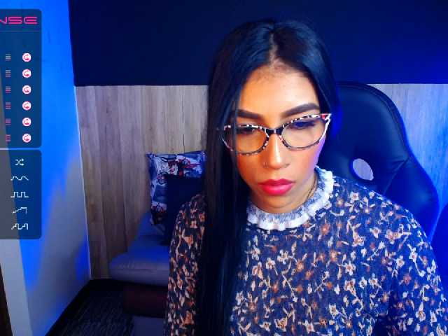 Fotoğraflar Alonndra Back in my office a lot of paperwork, and a lot of wet fantasies ♥ ♥ - @GOAL: CUM show ♥ every 2 goals reached: SQUIRT SHOW 204 #office #secretary #bigboobs #18 #latina #anal #young #lovense #lush #ohmibod