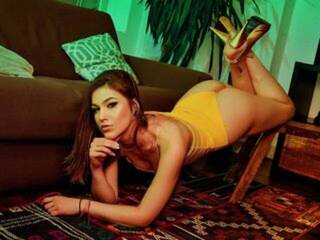 Erotik görüntülü sohbet AmandaOlsen