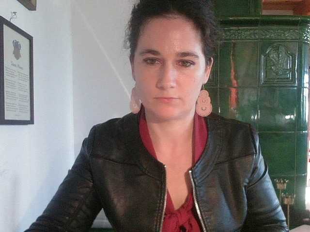 Yayın ekran görüntüleri AmanelWhite