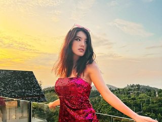Erotik görüntülü sohbet AmiLaya