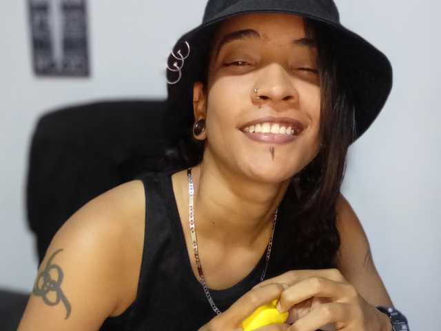 Profilin fotoğrafı Amy-Hellxxx