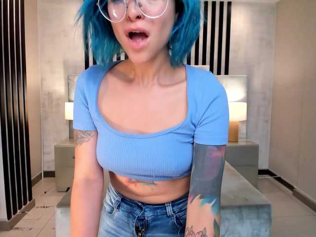 Fotoğraflar AmyAddison Would u mind a Deepthroat? ♥ I want your CUM in mouth! ♥ Topless + Blowjob at Goal 273