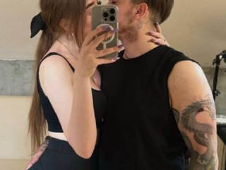 Erotik görüntülü sohbet AmyKevin