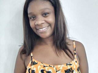 Erotik görüntülü sohbet AndreaSanta