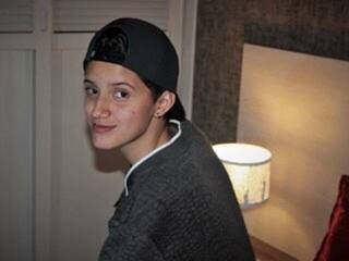 Erotik görüntülü sohbet AndyDavee