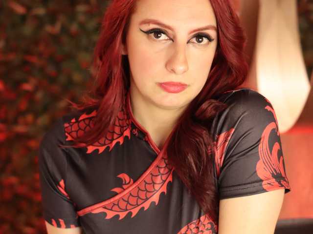 Profilin fotoğrafı angel-red