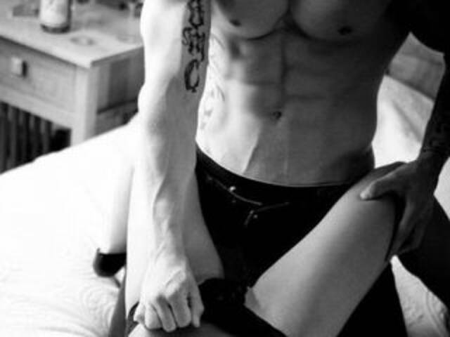 Profilin fotoğrafı AngelaCouple