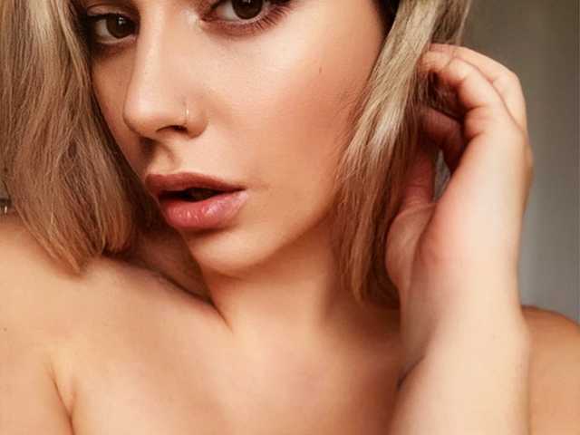 Profilin fotoğrafı Angelica