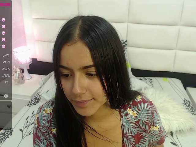 Fotoğraflar angelicarios- Welcome guys, I'm new here and I really want to meet a gentleman to have a good time together. #Daddysgirl #18 #teen#latina