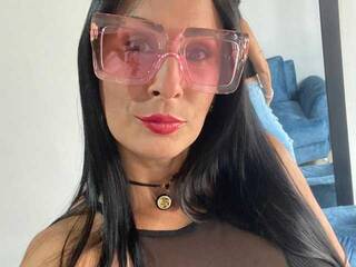 Erotik görüntülü sohbet Angelicvill