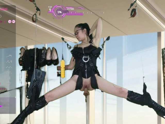 Fotoğraflar angelinasia ive been a bad girl, would you believe that? Fuck me hard and fast until i squirt or cum #fuckmachine #lovense #boots #heels #bdsm #squirt #cum #feet