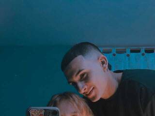 Erotik görüntülü sohbet angieandliam