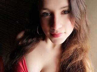 Erotik görüntülü sohbet anguelycm