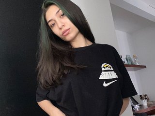 Erotik görüntülü sohbet Anikamuller