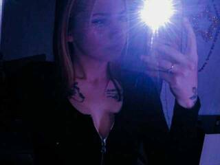 Erotik görüntülü sohbet anileda18