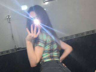 Erotik görüntülü sohbet Anit4