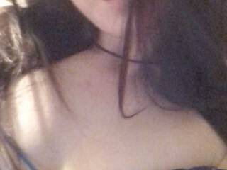 Erotik görüntülü sohbet AnitAbuuM