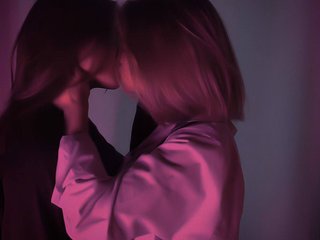 Erotik görüntülü sohbet AnmiXHot