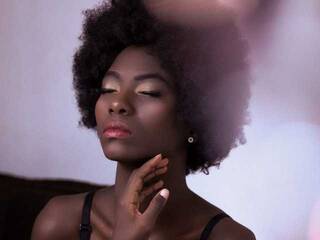 Erotik görüntülü sohbet anna-cotte