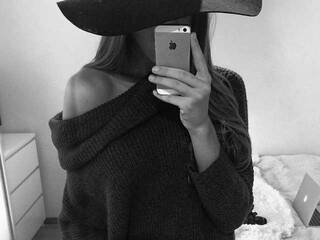 Erotik görüntülü sohbet anna-em