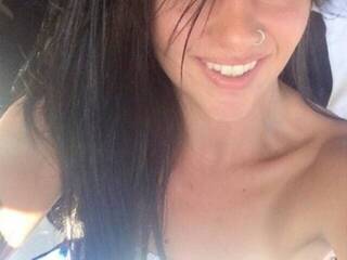 Erotik görüntülü sohbet AnnaWaterfal