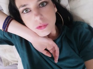 Erotik görüntülü sohbet AnneXbaby