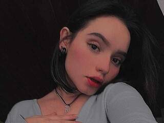 Erotik görüntülü sohbet Annie-Mills