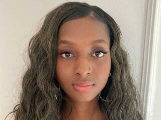 Erotik görüntülü sohbet Anniebenz