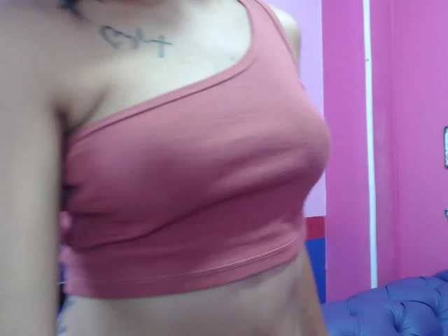 Yayın ekran görüntüleri AnnieCoper