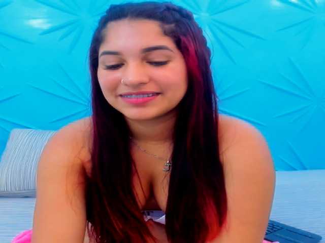Fotoğraflar AnnyeGrace happy Tuesday Vibes, im so excited for being here with all of you, please make sure to fllow me and tip em for any special request, Make me CUM at Goal #latina#taned#bigass