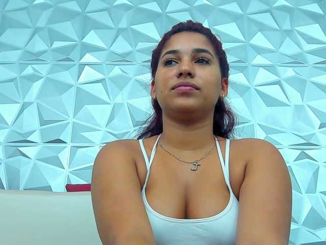 Fotoğraflar AnnyeGrace Happy Tuesday Vibes, Tip im so excited for being here with all of you, please make sure to fllow me and tip em for any special request, Make me CUM at Goal #latina#taned#bigass