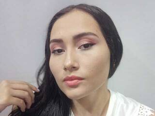 Erotik görüntülü sohbet April-azul01