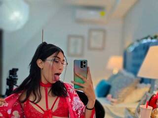 Erotik görüntülü sohbet April-Sum