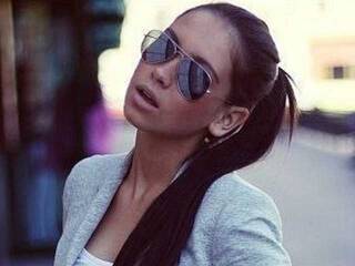 Erotik görüntülü sohbet ApriMoons