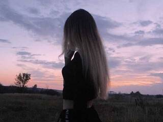 Erotik görüntülü sohbet Ariana-cute