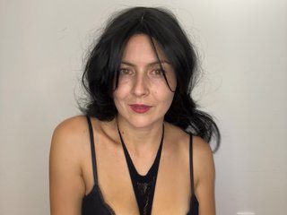 Erotik görüntülü sohbet AriaShy