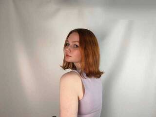 Erotik görüntülü sohbet ArielCrystal