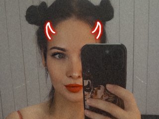 Erotik görüntülü sohbet Arielj