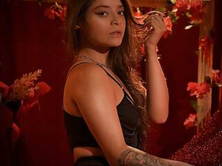 Erotik görüntülü sohbet AryaLovejoy