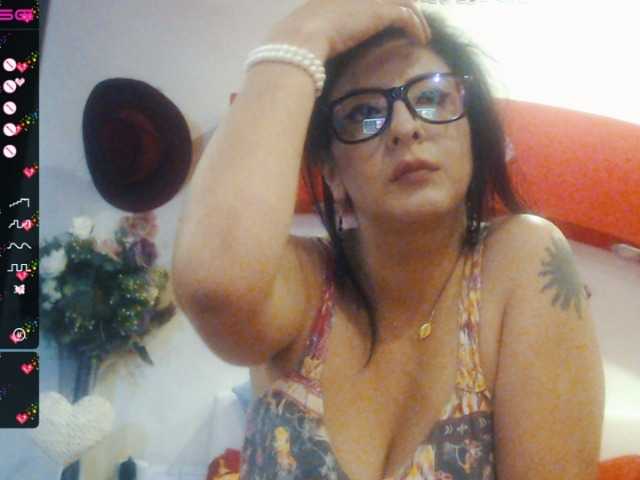 Fotoğraflar ALINA___ HELLO GUYS!!!Help for buy new lush lovense/naked999/ass200/hole ass250/boobs100/pussy300/dance150/make me weet and happy