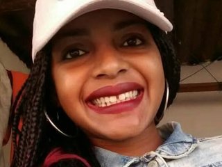 Erotik görüntülü sohbet Ashley-Ebony