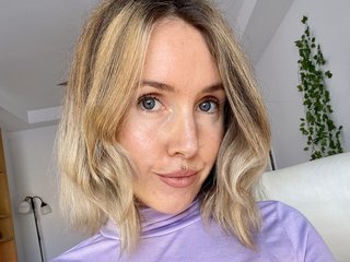 Erotik görüntülü sohbet aurybunnyx