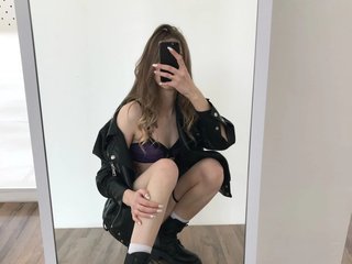Erotik görüntülü sohbet AveryLove