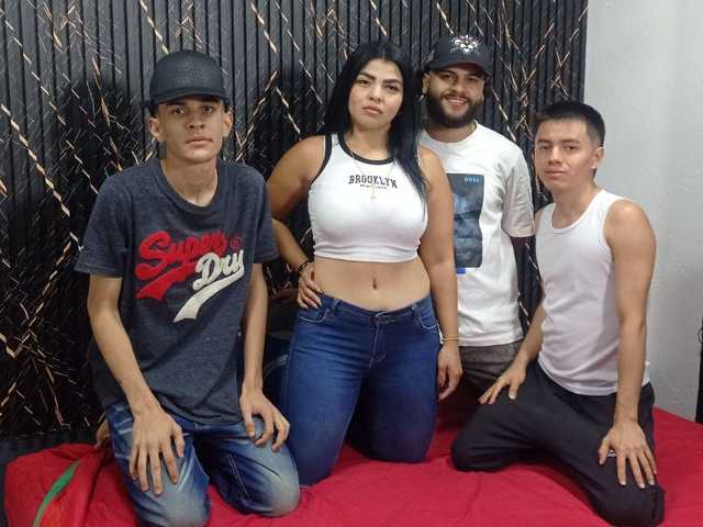 Profilin fotoğrafı AwesomeSexGroup