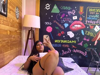 Erotik görüntülü sohbet AzaharaWhite