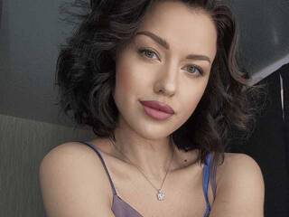 Erotik görüntülü sohbet B-BDoll